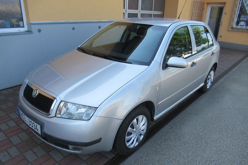 Škoda Fabia 1.9 SDi KLIMA TEMPOMAT - fotka 5 z 19