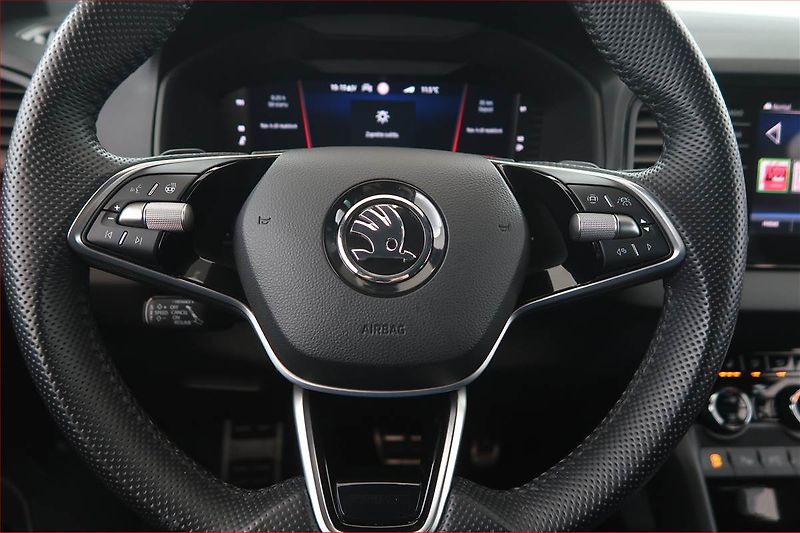 Škoda Karoq (2024) Sportline 2.0 TDI - fotka 19 z 27