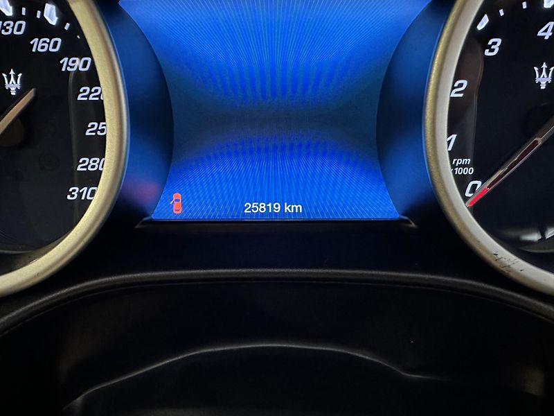 Maserati Ghibli (2018) SQ4 430HP - fotka 16 z 19