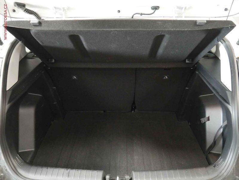 Hyundai Bayon (2024) 1.2MPi, 1.maj,ČR, AC, park - fotka 7 z 16