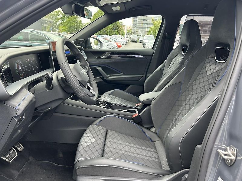 Volkswagen Tayron R-Line 1,5 TSI 150 kW eHybrid - fotka 11 z 28