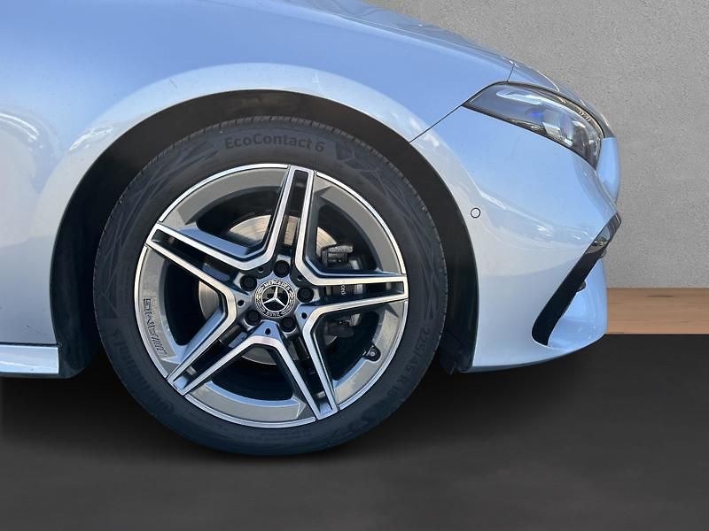 Mercedes-Benz Třídy A 200 d AMG Style Edition - fotka 9 z 17