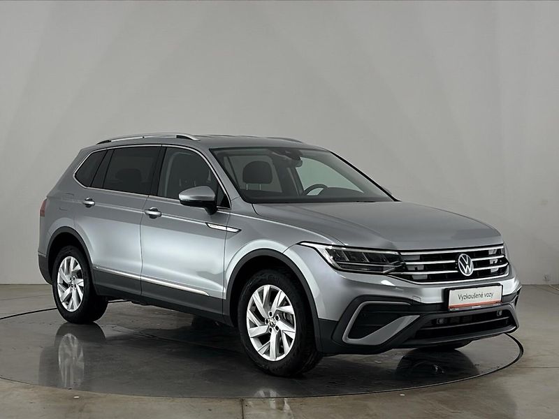 Volkswagen Tiguan Life DSG - fotka 14 z 30