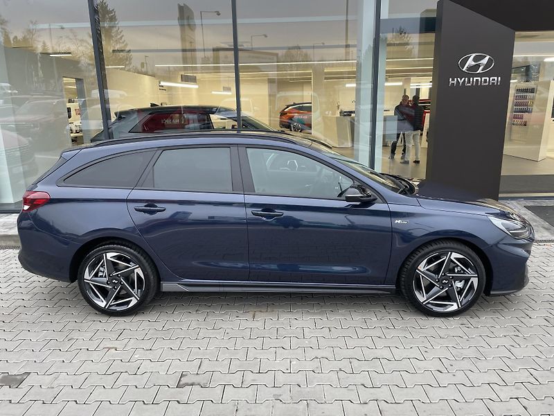 Hyundai i30 1,5 T-GDI MHEV 103kW N-line AT - fotka 3 z 32