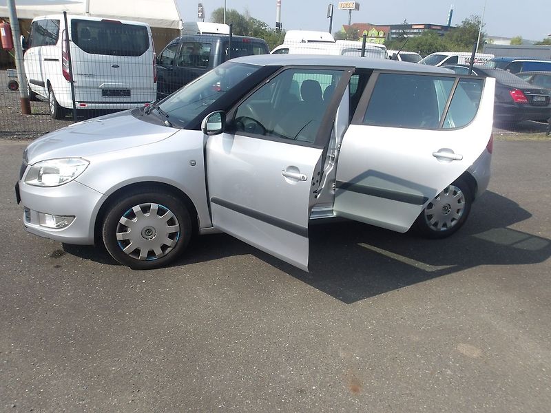 Škoda Fabia 1,2TSi 63kW ČR KLIMA ! - fotka 14 z 36