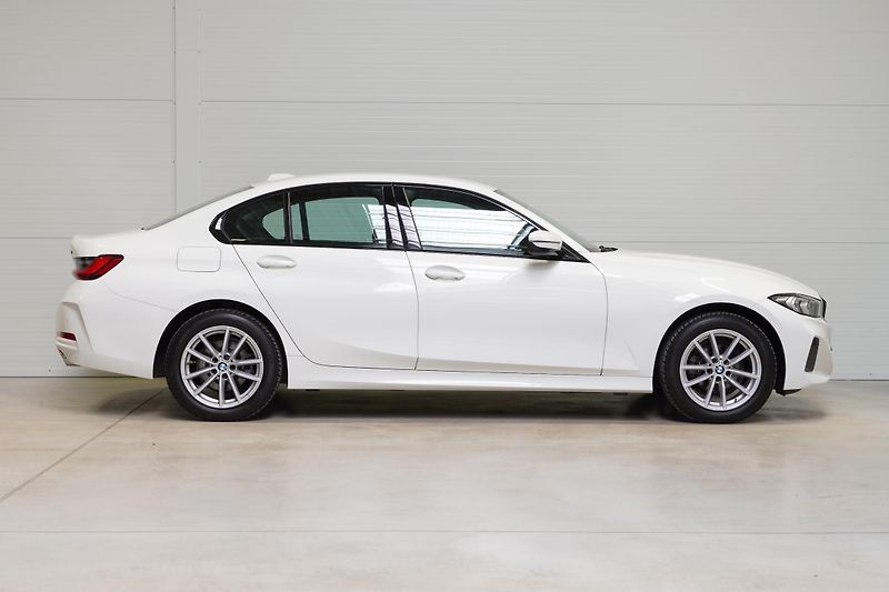 BMW Řada 3 318i,Advantage,115kw,Led,ČR, - fotka 4 z 33