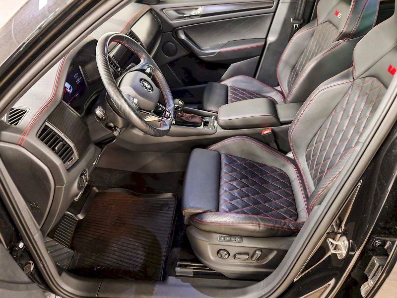 Škoda Kodiaq (2023) 2.0 TSI 180 kW DSG 4x4 RS - fotka 21 z 30