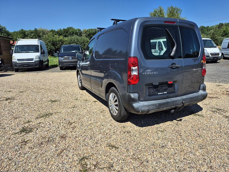 Peugeot Partner (2009) 1.6Hdi 3místa - fotka 15 z 24