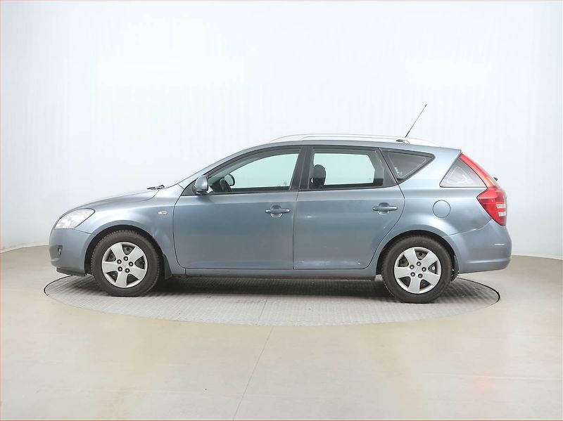 Kia Ceed (2008) 1.4 CVVT, po STK, dobrý stav - fotka 3 z 14