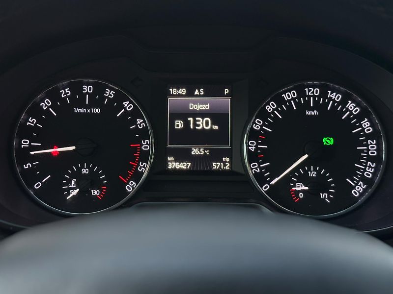 Škoda Octavia 2.0TDi STYLE 1.MAJ DPH ROZVODY - fotka 7 z 25