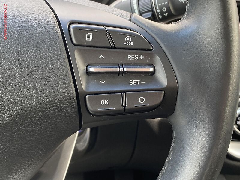 Hyundai i30 (2018) 1.0 TGDi, ČR, AC, tempo - fotka 14 z 18