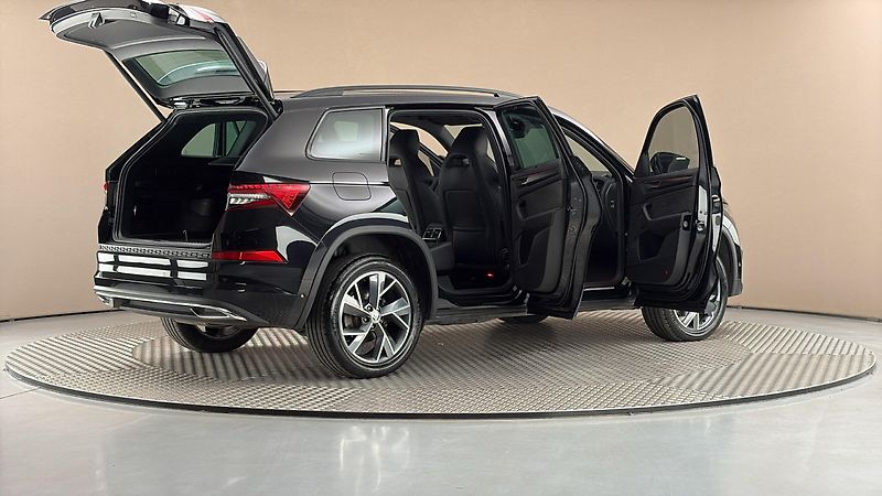 Škoda Kodiaq 2.0 TDI DSG 4x4 Sportline Excl - fotka 6 z 35