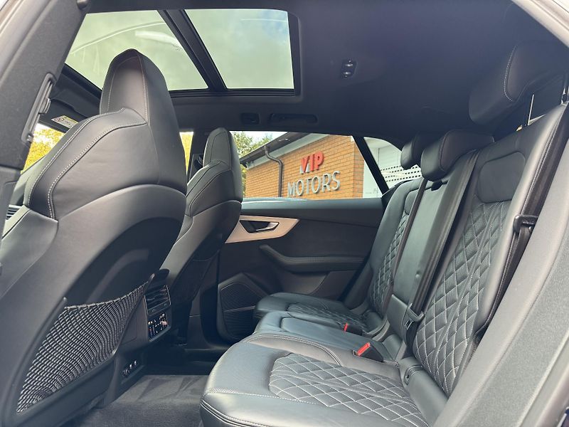 Audi Q8 50TDi-ČR-R22-B&O-NT-TAŽ-MASÁŽ - fotka 33 z 39