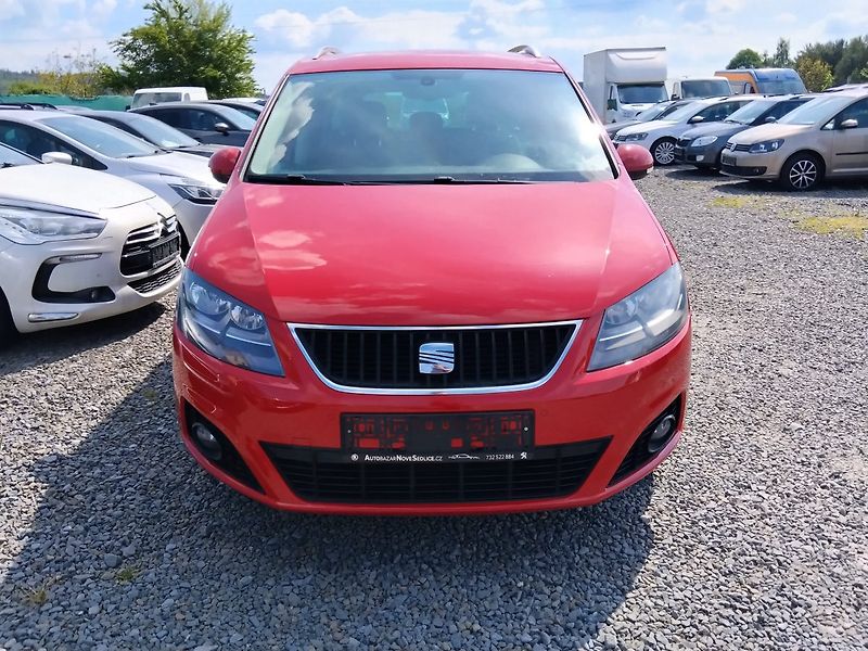 Seat Alhambra (2013) - fotka 37 z 45