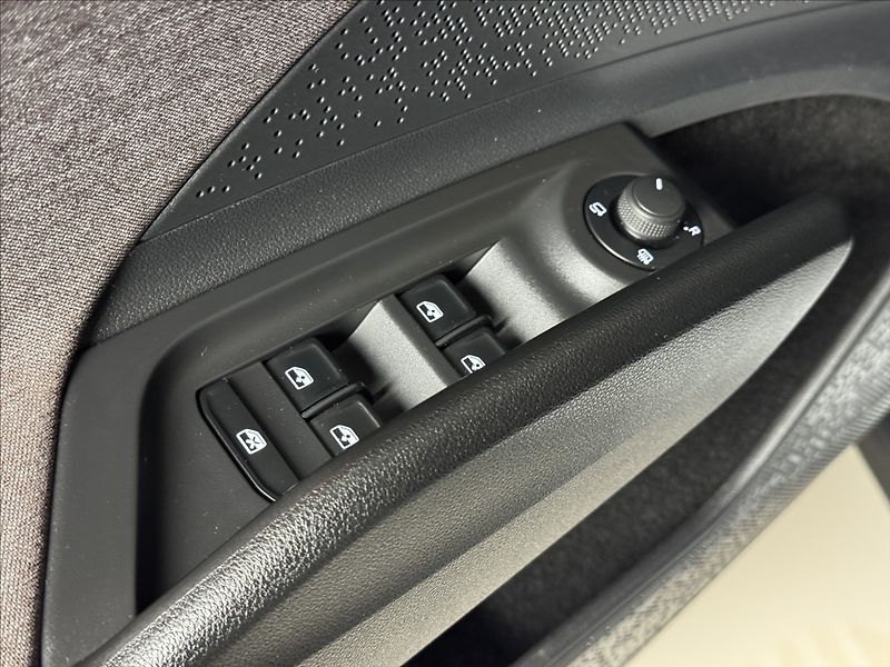 Škoda Enyaq 80 Family Plus Matrix Assist - fotka 22 z 49