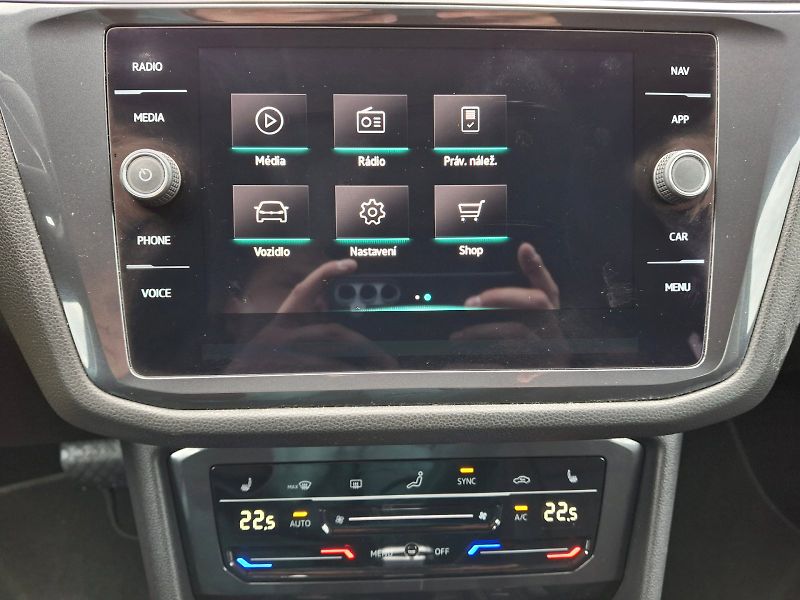 Volkswagen Tiguan (2022) Allspace Life DSG 4x4 2,0TDi 1 - fotka 24 z 35