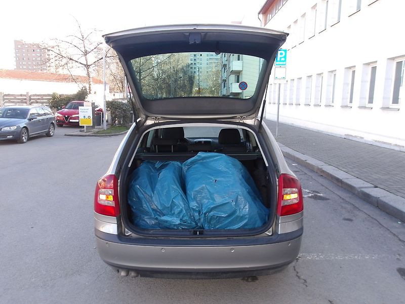 Škoda Octavia 2,0TDi DSG !!! ČR 2.MAJITEL ! - fotka 16 z 43