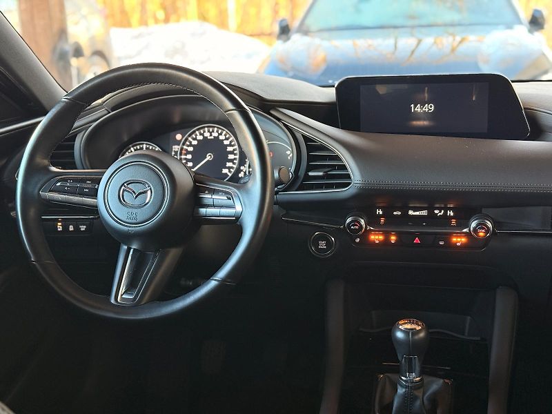 Mazda 3 2.0 G122/Plus/Style - fotka 10 z 29