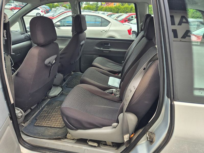 Seat Alhambra (2003) 1.9 TDI Rozvody 7Míst - fotka 23 z 24