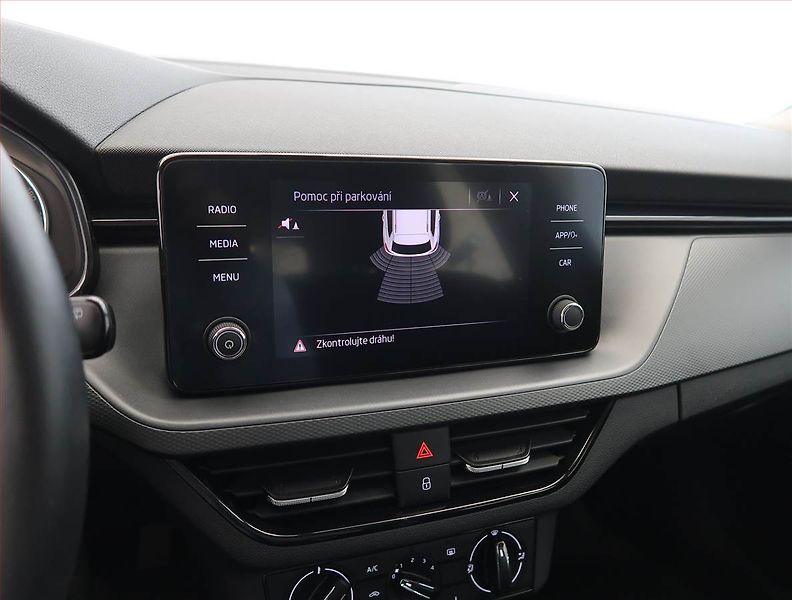 Škoda Kamiq (2023) Ambition 1.0 TSI, klima - fotka 17 z 22