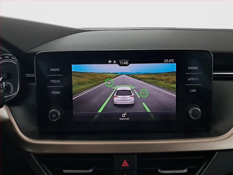 Škoda Scala (2021) 1.0 TSI, ČR,1.maj, Tempomat - fotka 21 z 23