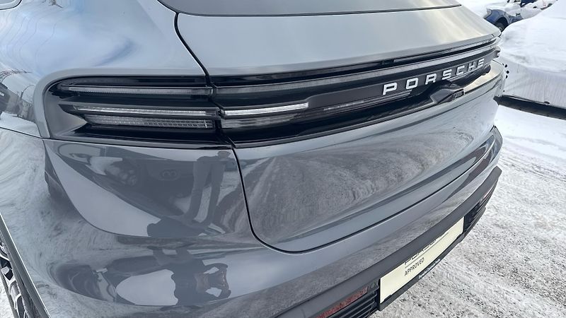 Porsche Macan (2025) 4 - fotka 14 z 29