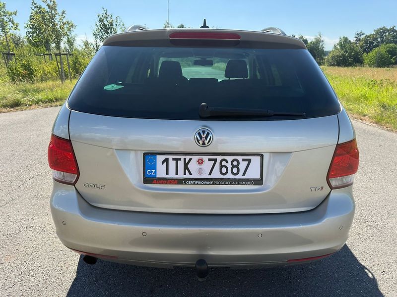 Volkswagen Golf - fotka 3 z 16