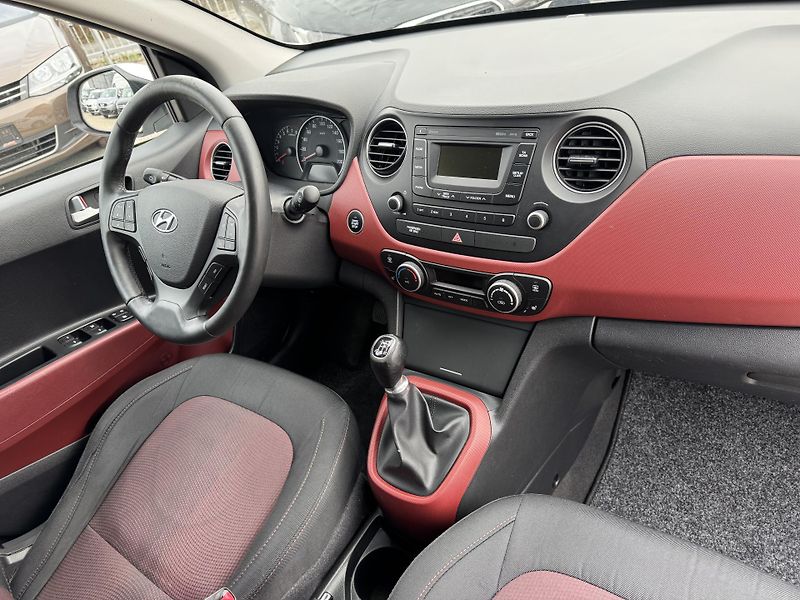 Hyundai i10 (2017) 1.2 64KW 1.Majitel 104000km! - fotka 28 z 29