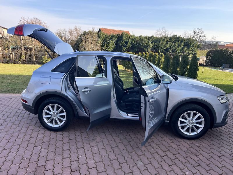 Audi Q3 2.0TDI 110KW,4x4,NAVI,TZ,LED,1 - fotka 32 z 55
