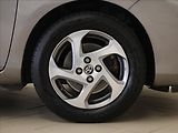 Toyota Yaris 1,5 i Hybrid Comfort At. - náhled 30