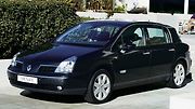 Renault Vel Satis. Netradiční a trochu divný Vel Satis vám sousedi rozhodně závidět nebudou, ale jeho komfort je nepopiratelný. Výrazně horši je to se spolehlivostí. Jako nový stál kolem milionu a půl, dnes si připravte okolo 80 tisíc.