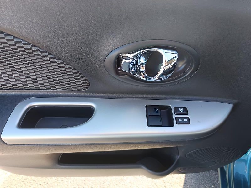Nissan Micra (2015) - fotka 22 z 31