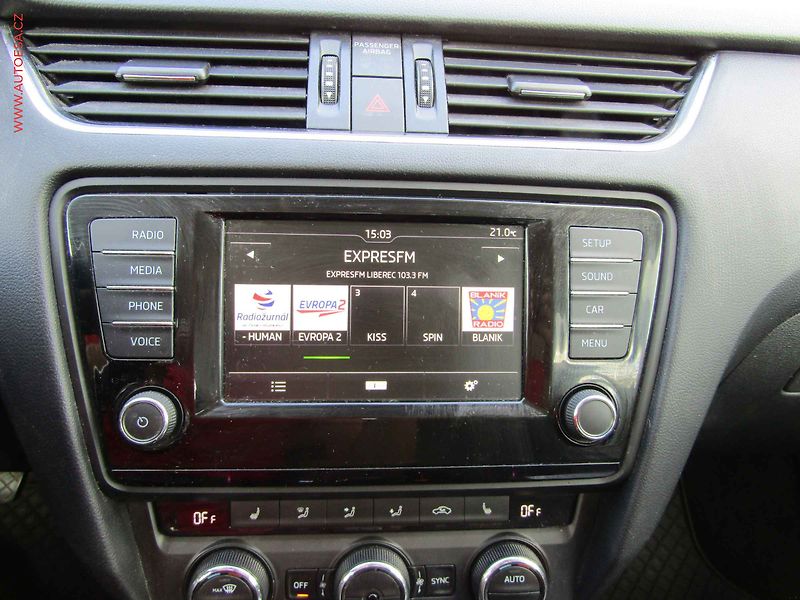 Škoda Octavia (2016) 2.0TDi, ČR, AAC, výhř.sed. - fotka 11 z 17