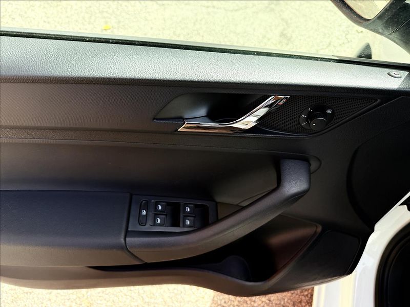 Škoda Rapid 1,2 TSi - fotka 10 z 26