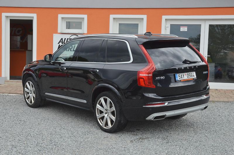 Volvo XC90 (2016) D5 // REZERVOVÁNO // - fotka 4 z 47