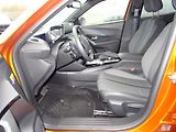 Peugeot 2008 (2023) ALLURE PACK 1.5 BHDi 130k EAT8 - náhled 21