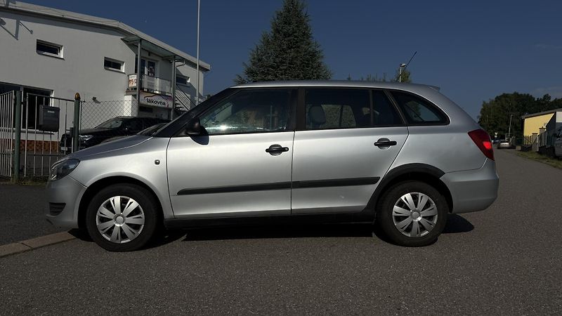 Škoda Fabia (2011) 1.6TDI 66KW KLIMA - fotka 9 z 18