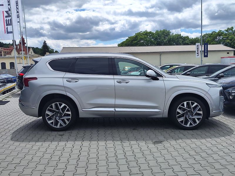Hyundai Santa Fe 2.2 CRDi/142kW Luxury PNM DCT - fotka 4 z 39