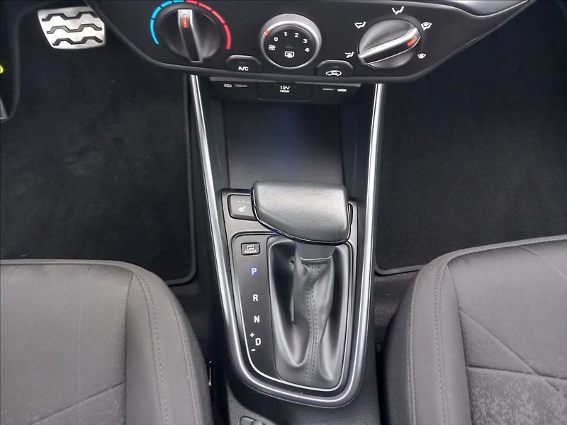 Hyundai Bayon 1,0 T-GDI PLAY CLIMATE DCT - fotka 13 z 22