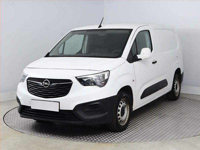 Opel Combo (2020) Maxi 1.5 CDTI, ČR, DPH - fotka 2 z 12