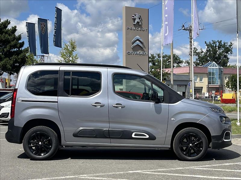 Citroën Berlingo 1,5 BlueHDi  EAT8 SHINE PROFI+ - fotka 4 z 22