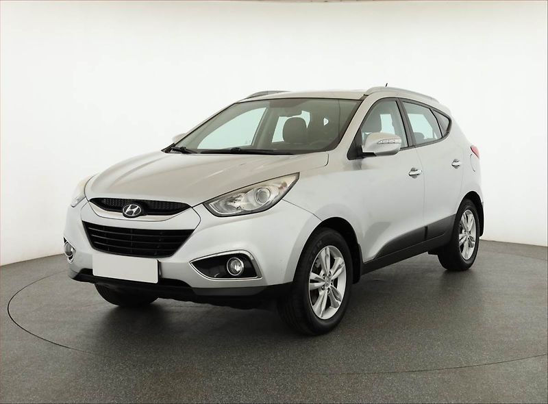 Hyundai ix35 (2012) 1.6 GDI, Serv.kniha, Tempomat - fotka 2 z 17