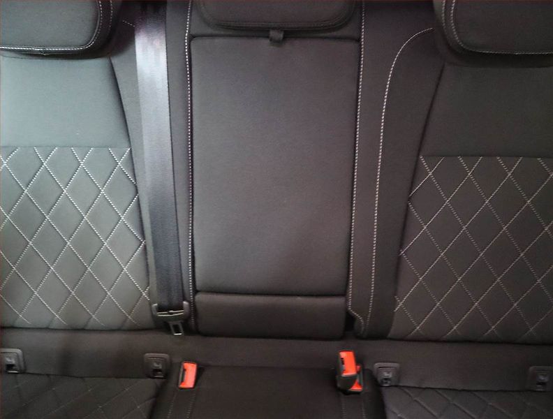 Škoda Octavia (2010) Laurin&Klement 1.9 TDI - fotka 10 z 20