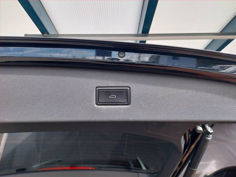 Volkswagen Tiguan Allspace (2019) 2.0 TDI - fotka 18 z 20