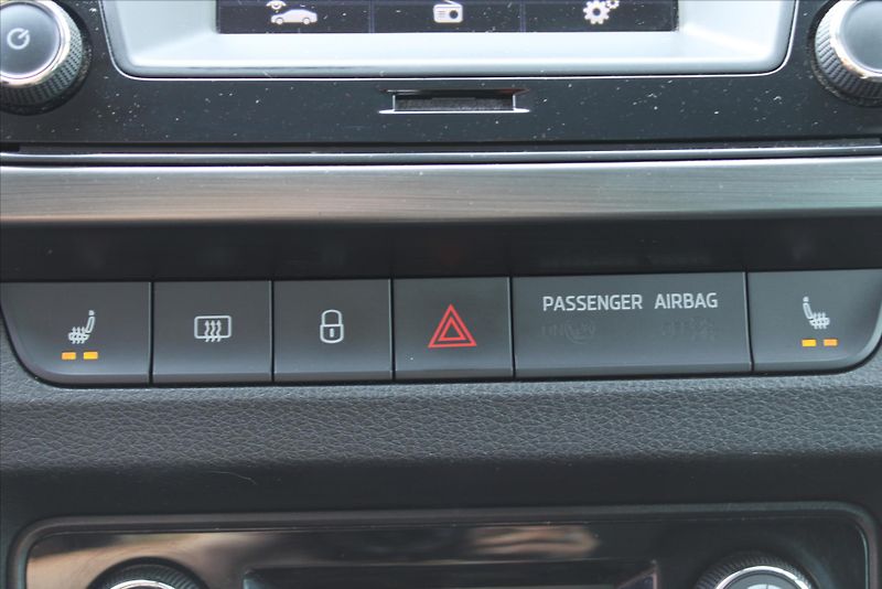 Škoda Fabia 1.2 TSI STYLE ČR - fotka 22 z 22