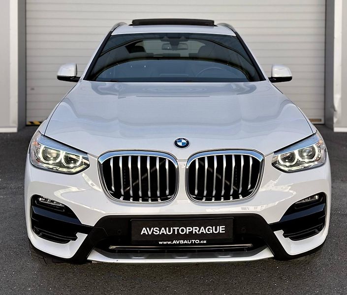 BMW X3 (2020) G01 SDRIVE 30i 2.0 TURBO 2020 - fotka 2 z 39