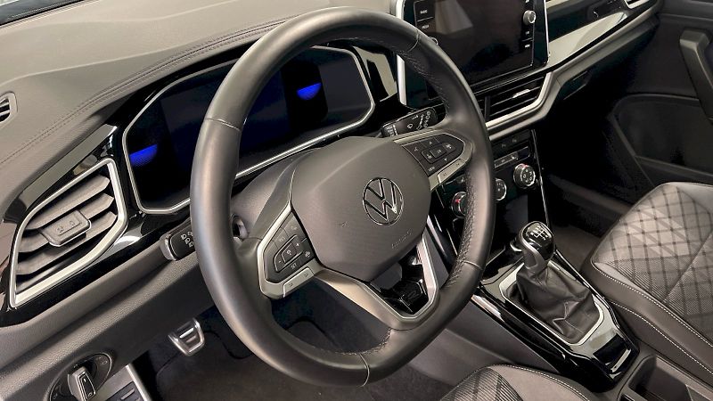 Volkswagen T-Roc (2024) R-Line 1.0 TSI 81kW - fotka 19 z 26