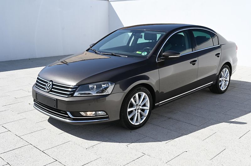 Volkswagen Passat 2.0TSI 155KW DSG Highline 7/14 - fotka 9 z 44