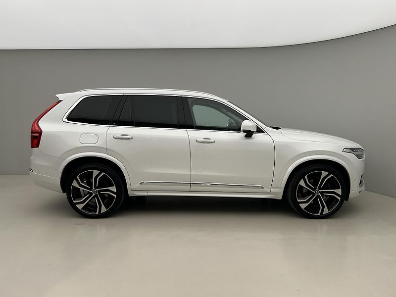 Volvo XC90 B5 AWD ULTIMATE REZERVACE - fotka 10 z 51