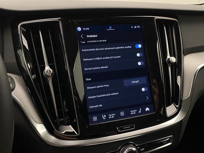 Volvo V60 CC B4 AWD BRIGHT PLUS AUT  - fotka 52 z 59